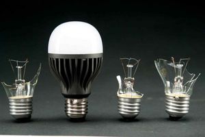 Енергозберігаючі лампочки фото